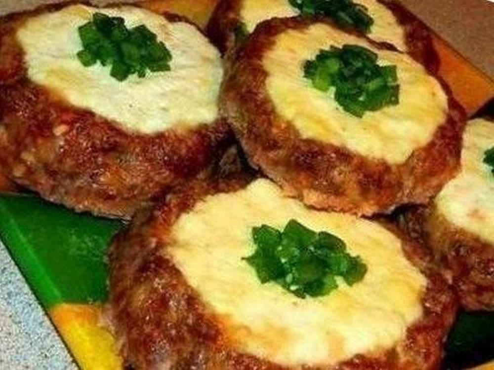 Котлеты с сыром в духовке фото Котлеты с сыром в духовке фото