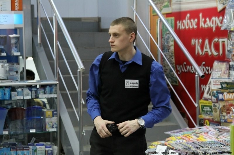 Охранник магазина фото Охранник магазина фото