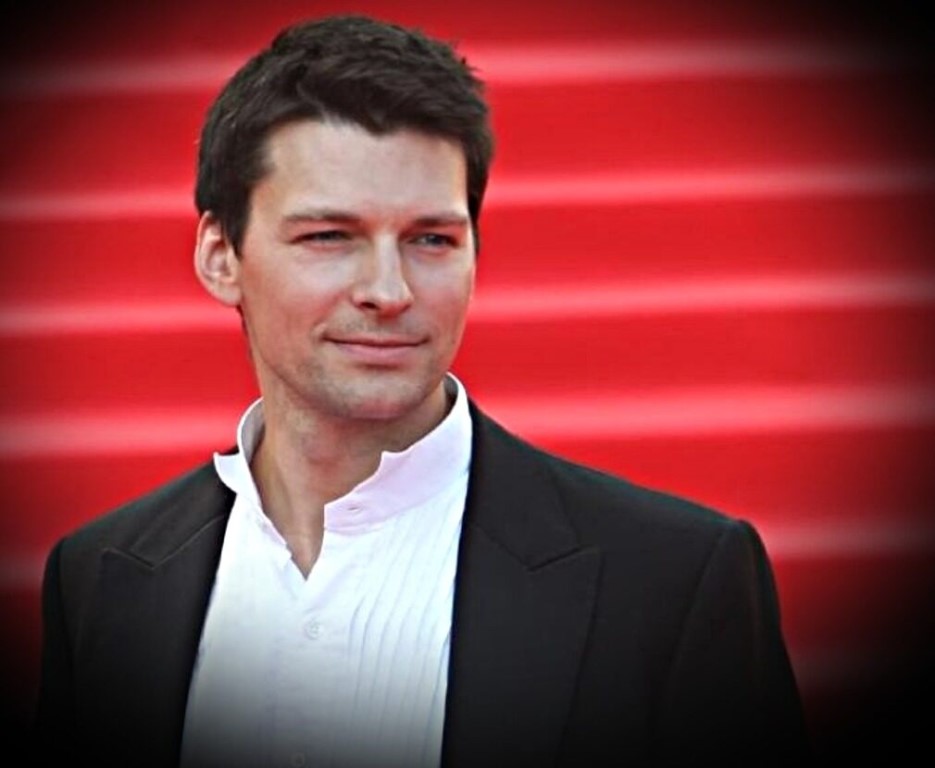 Артист страхов даниил фото Артист страхов даниил фото